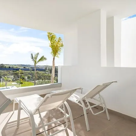 Al4-2011 - - Alcazaba Lagoon Apartment