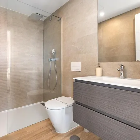 Al4-2011 - - Alcazaba Lagoon Apartment