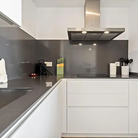 Al4-2011 - - Alcazaba Lagoon *