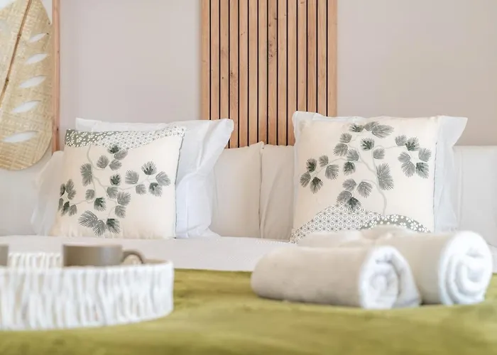 Al4-2011 - - Alcazaba Lagoon *