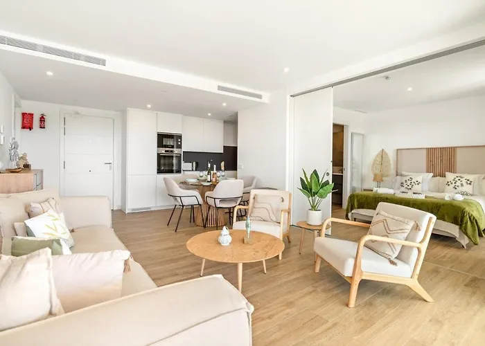 Al4-2011 - - Alcazaba Lagoon *