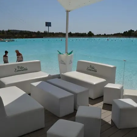 Al4-2011 - - Alcazaba Lagoon