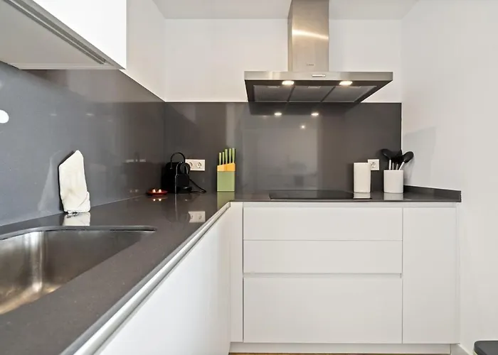 Al4-2011 - - Alcazaba Lagoon *