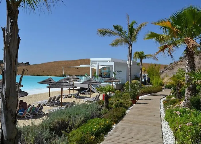 Al4-2011 - - Alcazaba Lagoon إِستيبونا